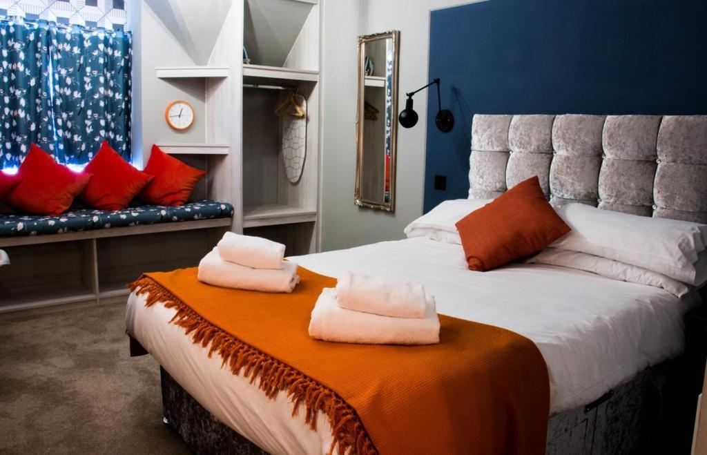 קובנטרי The Jacobean Hotel מראה חיצוני תמונה